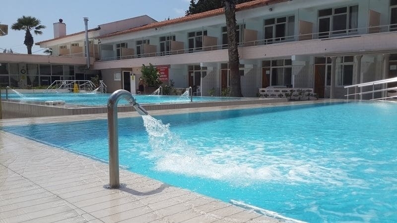 Imagen de la piscina del Sifne Thermal Otel. Foto 11