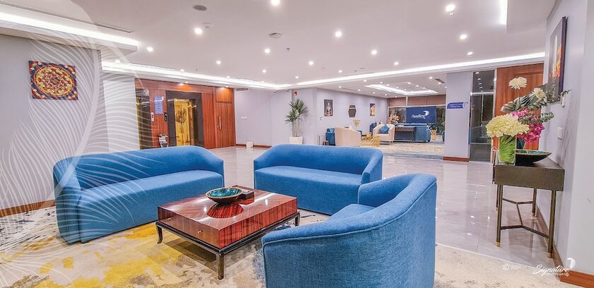 Imagen del bar/restaurante del Signature Hotel. Foto 12