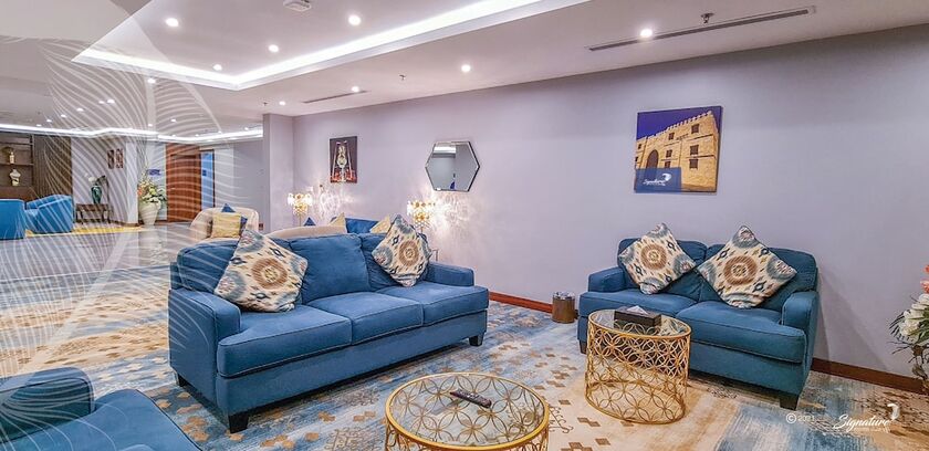 Imagen del bar/restaurante del Signature Hotel. Foto 14