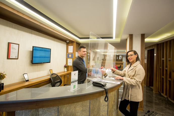 Imagen de los interiores del Sim Hotel. Foto 17