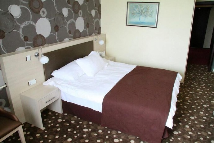 Imagen de la habitación del Sim-er Hotel. Foto 6