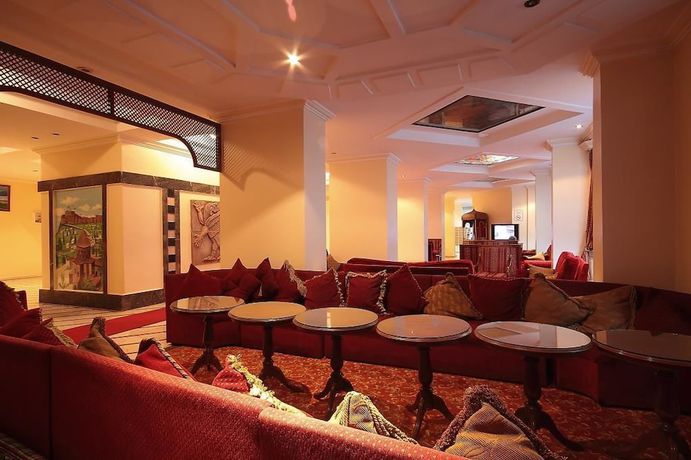 Imagen de los interiores del Sim-er Hotel. Foto 18