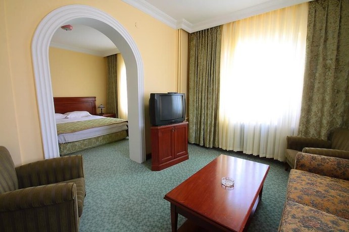 Imagen de la habitación del Sim-er Hotel. Foto 9