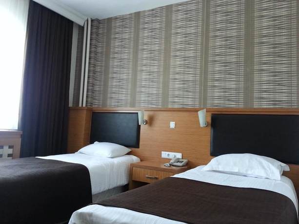 Imagen de la habitación del Sim-er Hotel. Foto 17