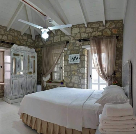 Imagen de la habitación del Simira Hotel. Foto 13