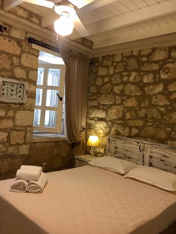 Imagen de la habitación del Simira Hotel. Foto 14