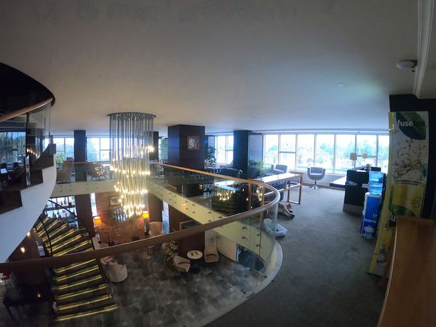 Imagen del bar/restaurante del Simisso Hotel. Foto 2
