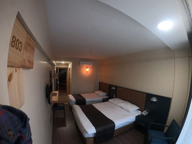 Imagen de la habitación del Simisso Hotel. Foto 13
