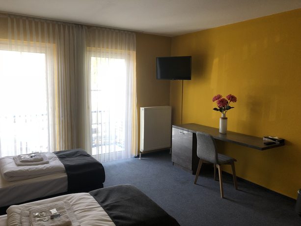 Imagen de la habitación del Simona Hotel Frankfurt Airport. Foto 17