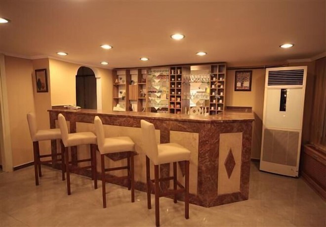 Imagen del bar/restaurante del Simper Hotel, Fatih. Foto 3