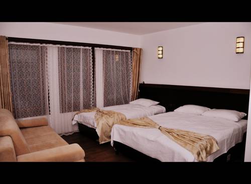 Imagen de la habitación del Simre Hotel. Foto 2