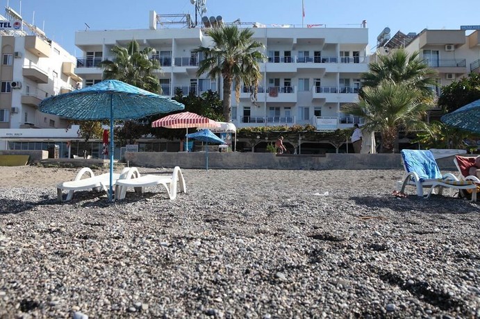 Imagen de los exteriores del Simsek Hotel. Foto 17
