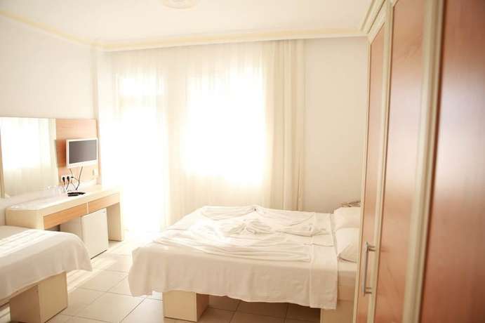 Imagen de la habitación del Simsek Hotel. Foto 16