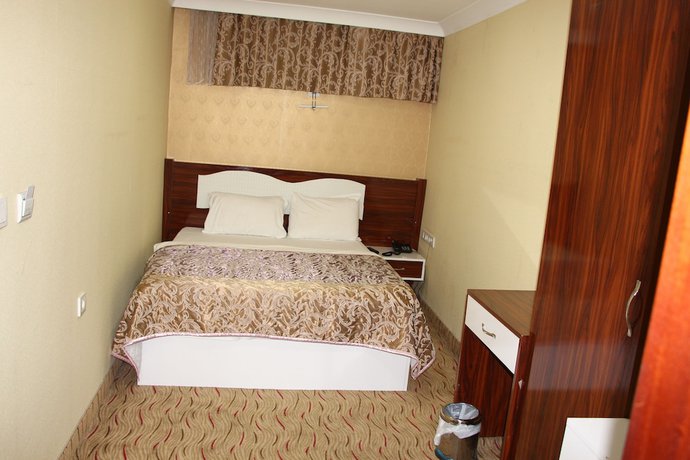Imagen de la habitación del Sinan Hotel. Foto 13