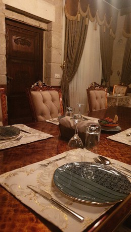 Imagen de la habitación del Sinasos Palace Cave Hotel. Foto 14