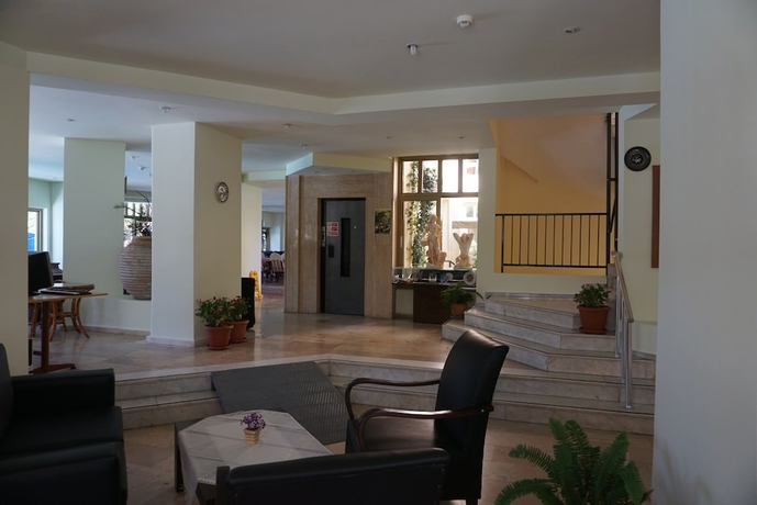 Imagen de los interiores del Sinem Hotel and Apart. Foto 17