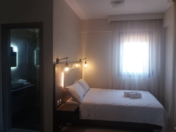 Imagen de la habitación del Sinodinos Deluxe Apartments. Foto 8