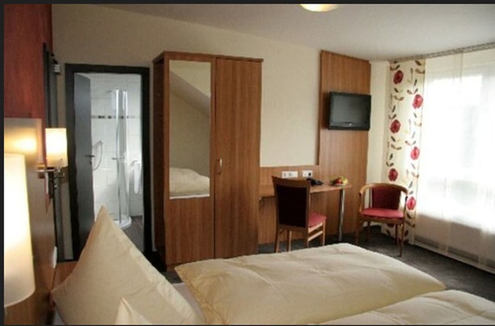 Imagen de la habitación del Sinzingers Krone Hotel und Restaurant. Foto 9