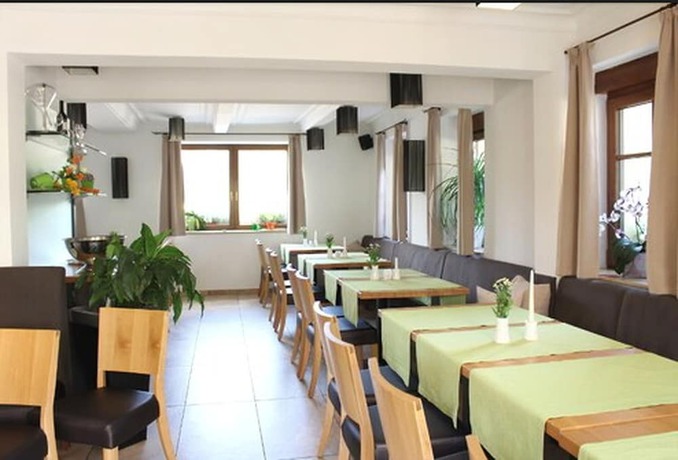 Imagen del bar/restaurante del Sinzingers Krone Hotel und Restaurant. Foto 4