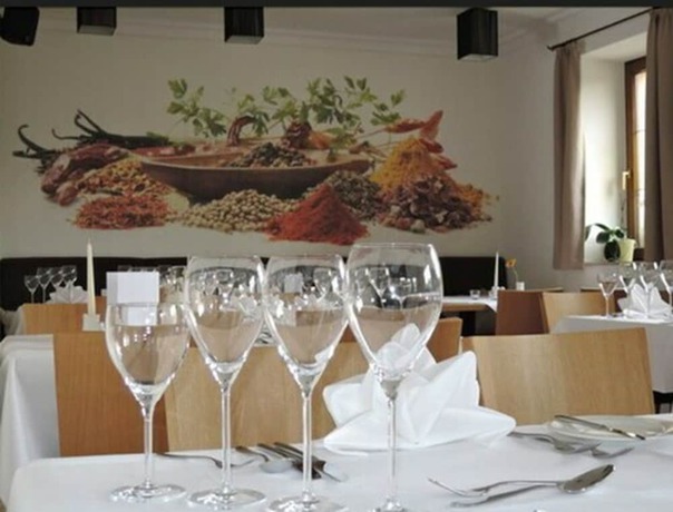 Imagen del bar/restaurante del Sinzingers Krone Hotel und Restaurant. Foto 8