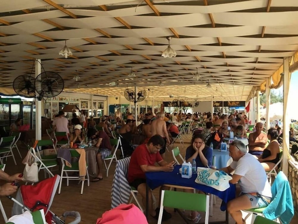 Imagen del bar/restaurante del Sir Motel. Foto 2