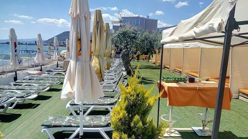 Imagen de los exteriores del Sir Motel. Foto 17