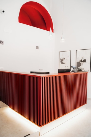 Imagen de los interiores del Sirenuse Suites Boutique ApartHotel RTA. Foto 11