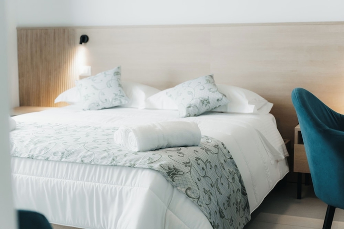 Imagen de la habitación del Sirenuse Suites Boutique ApartHotel RTA. Foto 9