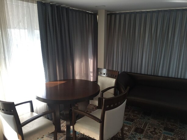 Imagen de la habitación del Sirin Otel. Foto 16