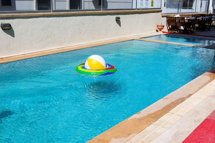 Imagen de la piscina del Siriusmi hotel. Foto 20