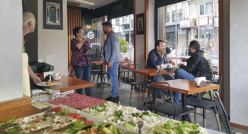 Imagen de los interiores del Sirkeci Esen Hotel. Foto 18