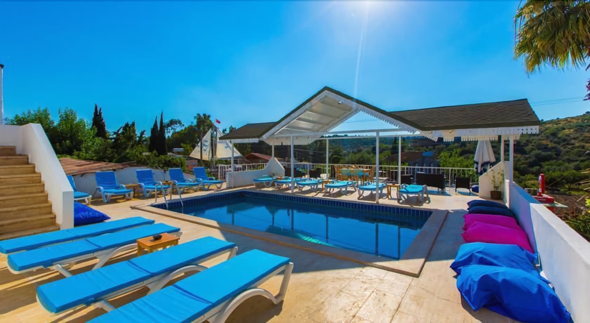 Imagen de la piscina del Sisyphos Hotel. Foto 14