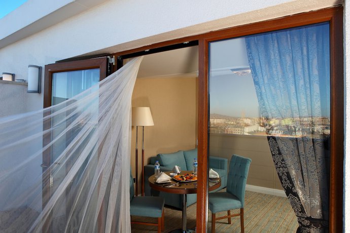 Imagen de la habitación del Sivas Revag Hotel. Foto 8