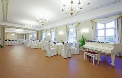 Imagen del bar/restaurante del Skrunda Manor. Foto 3