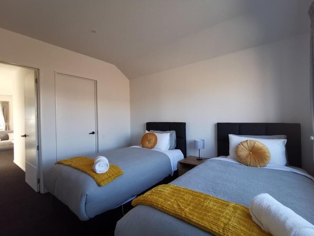 Imagen de la habitación del Skyrim Lodge. Foto 11