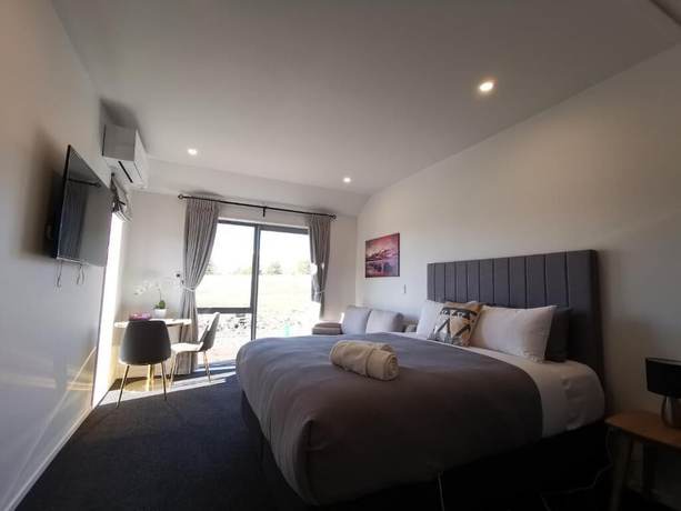 Imagen de la habitación del Skyrim Lodge. Foto 17