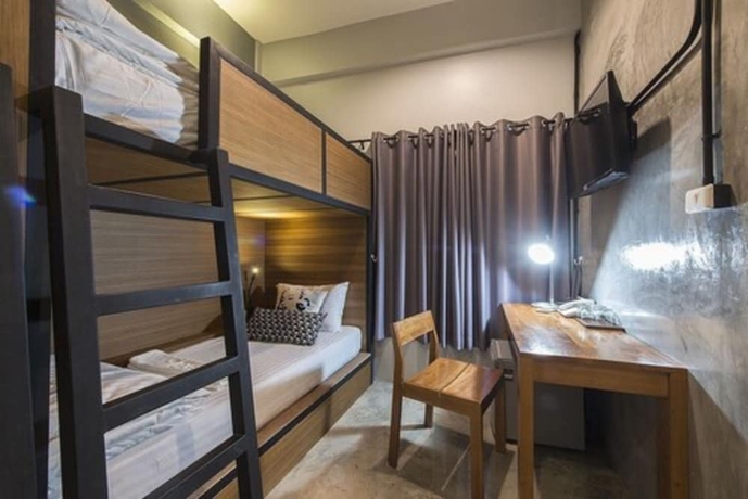 Imagen de la habitación del Sleep Station, Surat Thani. Foto 14