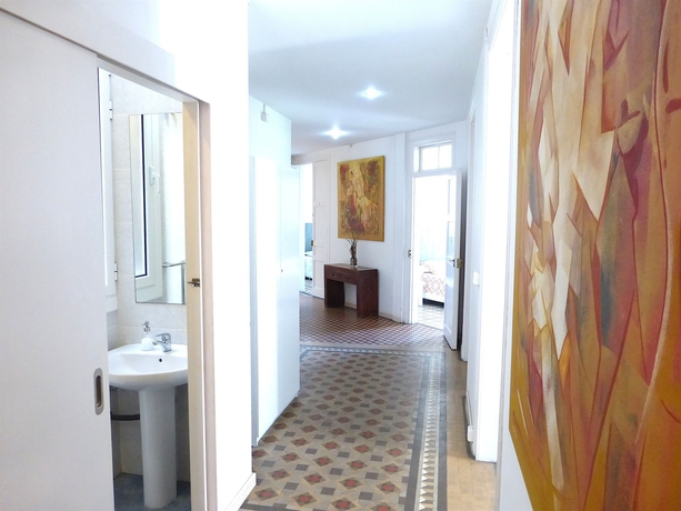 Imagen de los interiores del SleepHouse 32. Foto 14