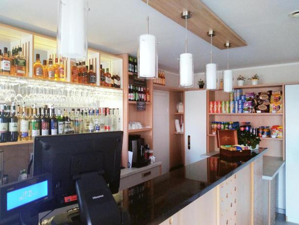 Imagen del bar/restaurante del Sleep&Fly. Foto 2