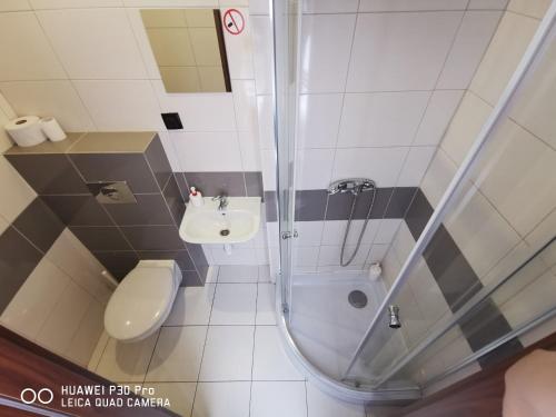 Imagen de la habitación del Sleep&Fly. Foto 6