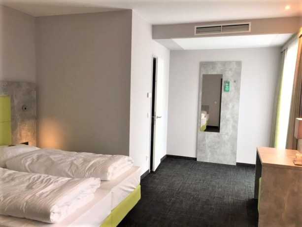 Imagen de la habitación del SleepySleepy Hotel Dillingen. Foto 13