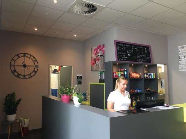 Imagen de los interiores del SleepySleepy Hotel Dillingen. Foto 20