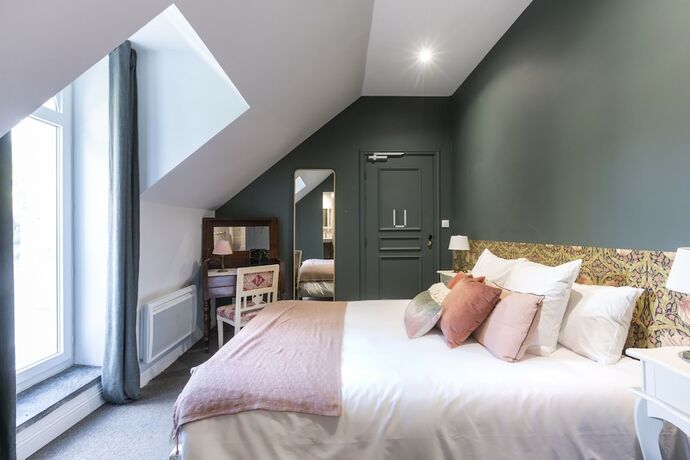 Imagen de la habitación del Slow Village Ch&acirc;teau des Forges. Foto 19