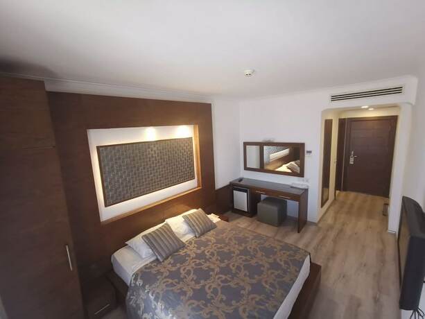 Imagen de la habitación del Small Beach Hotel. Foto 9