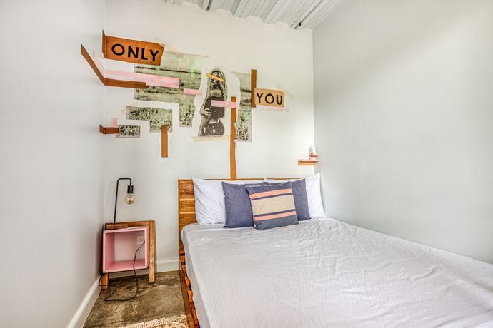 Imagen de la habitación del Socialtel La Fortuna. Foto 6