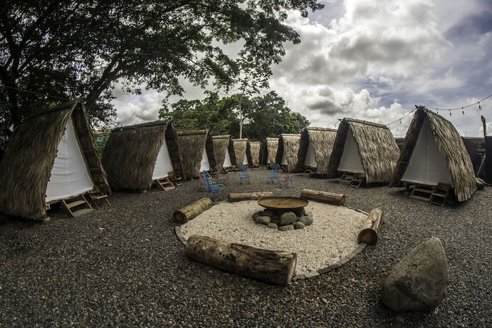 Imagen de la habitación del Socialtel La Fortuna. Foto 17