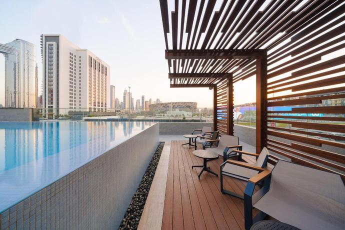 Imagen de la piscina del Sonder Downtown Towers. Foto 22