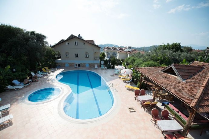 Imagen de la piscina del Sonmez Hotel. Foto 18