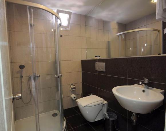 Imagen de la habitación del Sonnen Hotel. Foto 13