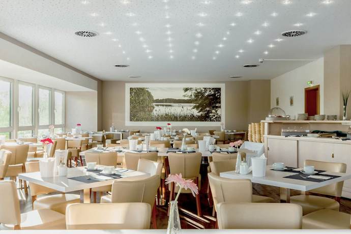 Imagen del bar/restaurante del Sonnenhotel Feldberg Am See. Foto 2